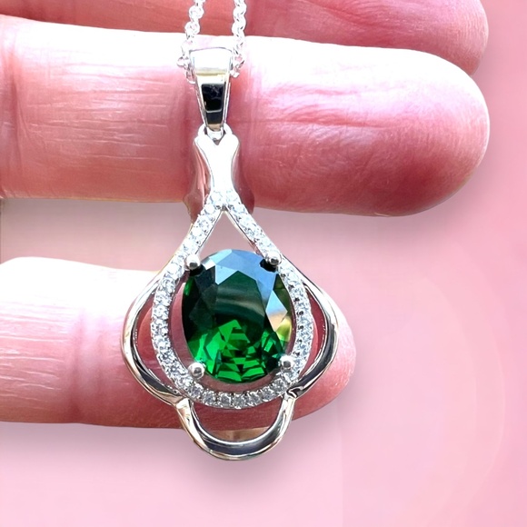Handcrafted Large Emerald Pendant Handcrafted Sterling Silver, May Birthstone - Picture 1 of 5